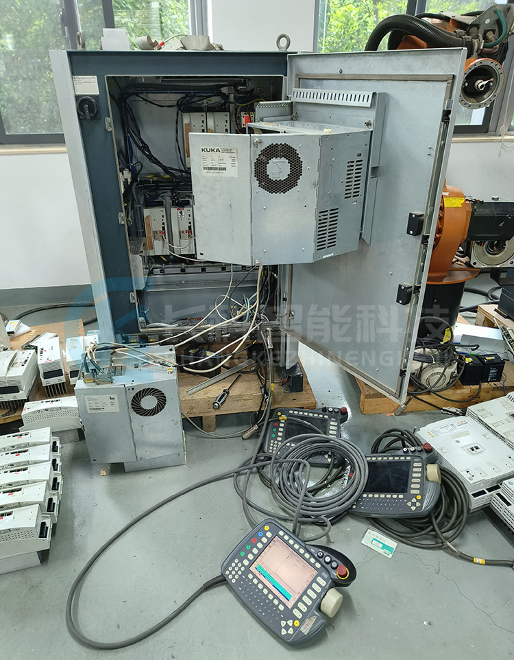 庫卡KRC2 KPC ed05主機00-199-777 庫卡KRC2 KPC ed05主機00-199-777